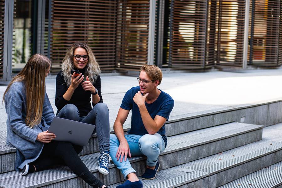4 Brand-Building Tips for Targeting Millennials