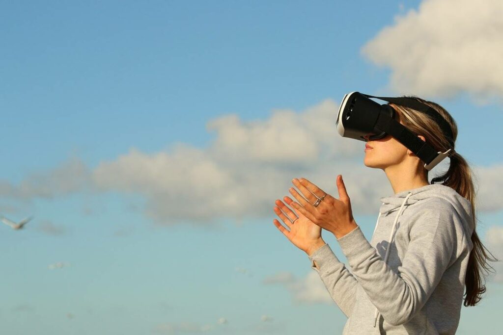 5 Ways Augmented Reality (AR) Is Revamping Digital Marketing